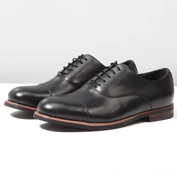 Divat Üzleti ruha Férfi cipők Hivatalos ruha cipők Férfi Oxfords Kiváló minőségű bőrcipők férfiaknak Naplopók
