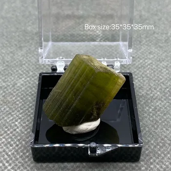 100% természetes zöld turmalin durva drágakő kúra kristályérc minta +Doboz mérete: 35 * 35 * 35mm