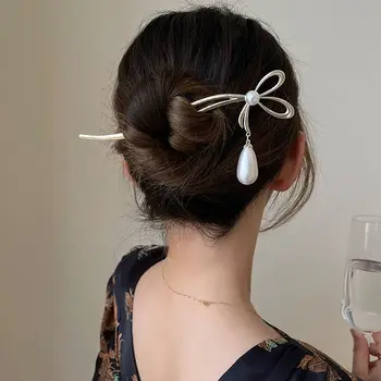 Finom, csúcskategóriás ékszerek Fonás Hajformázó eszköz Gyöngy medál fejfedők Női haj stick Koreai stílusú hajtű hajtű Hajvilla